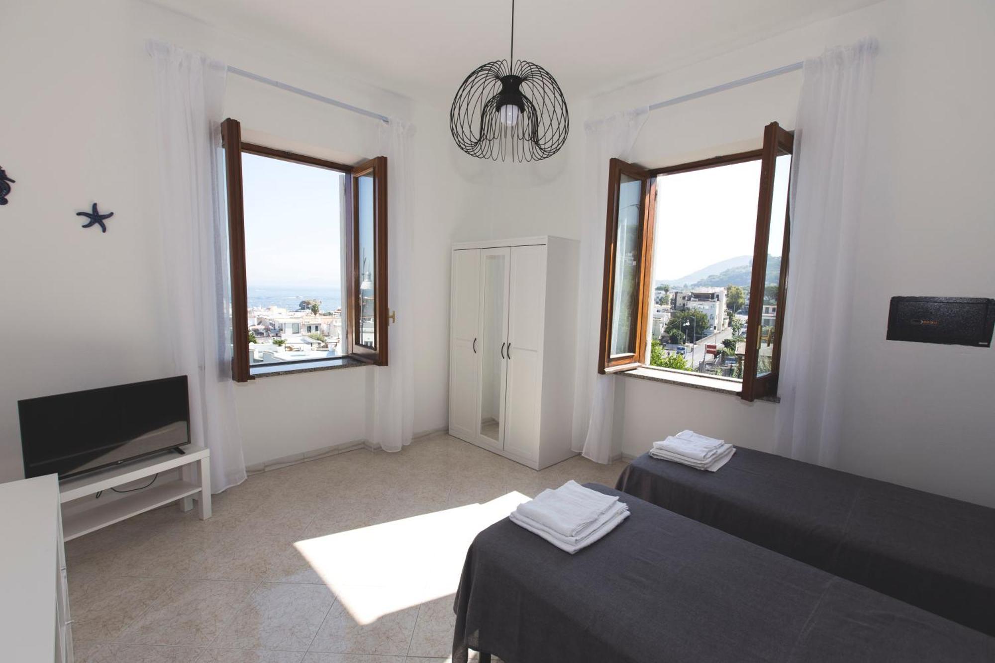 Brecchembe - Holiday Home In The Center Of Lacco Ameno Lacco Ameno  Esterno foto